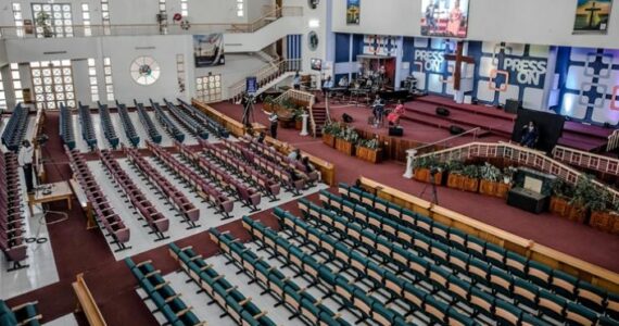 Igreja revoga ordenação de pastor após acusações de ‘má conduta’