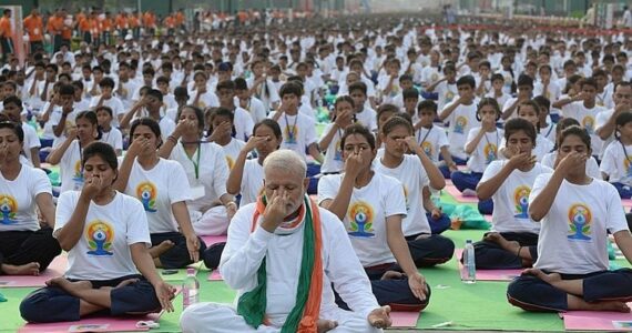 Professor de yoga reage de forma hostil à pregação do evangelho, mas acaba impactado