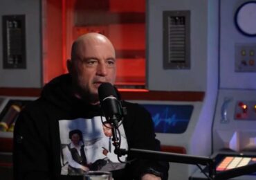 Joe Rogan, maior podcaster do mundo, admite: ‘Cristãos vivem melhor’