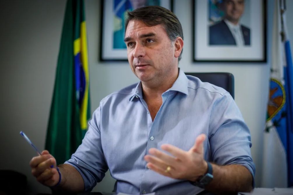 ‘Apenas fale a verdade’, aconselha Bolsonaro a Flávio sobre áudio com Vorcaro