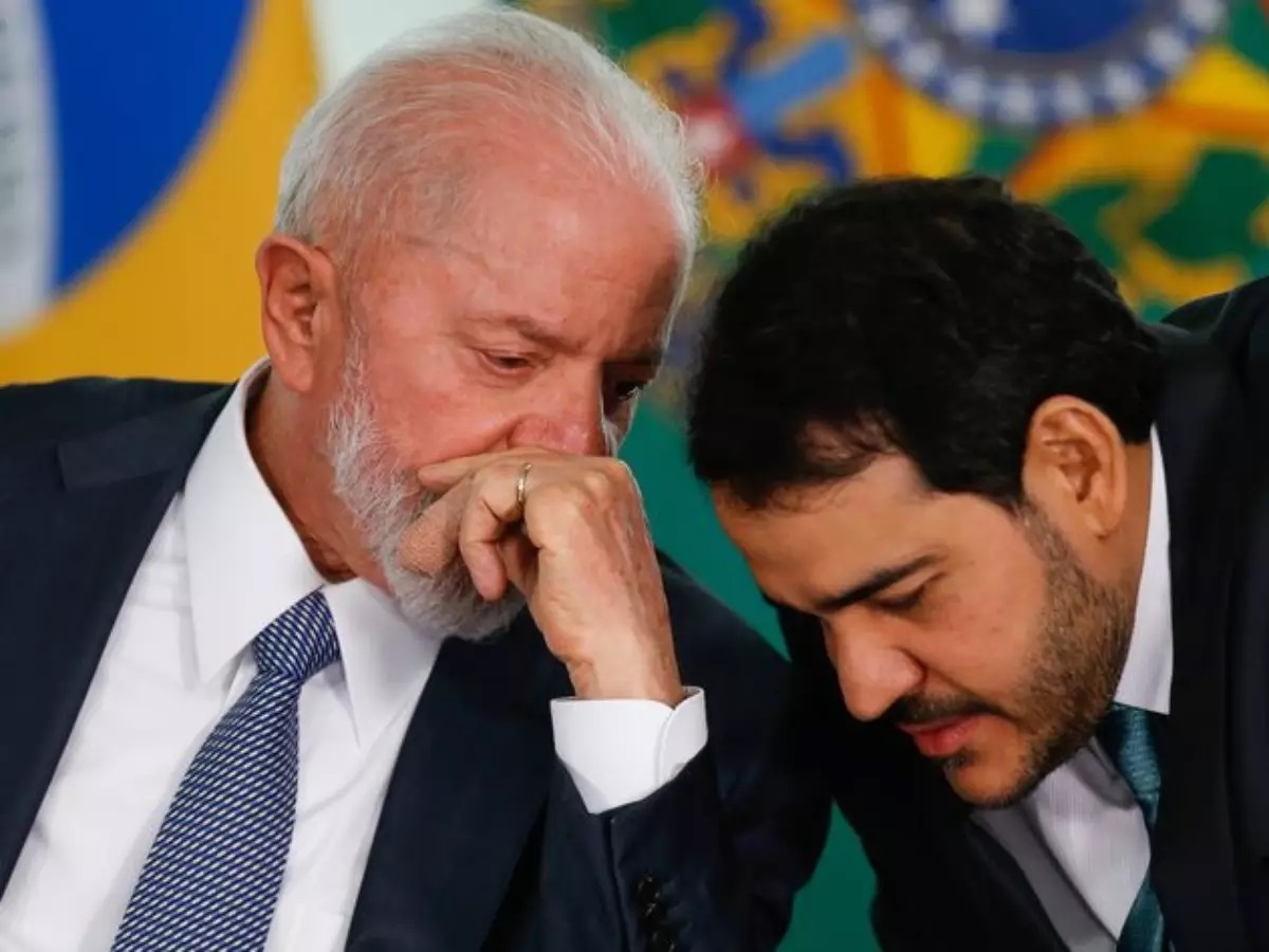 Teimosia? Lula anuncia que vai insistir em nova indicação de Jorge Messias para o STF
