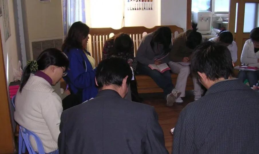 Polícia na China prende fiéis por ensinarem crianças em Escola Bíblica Dominical