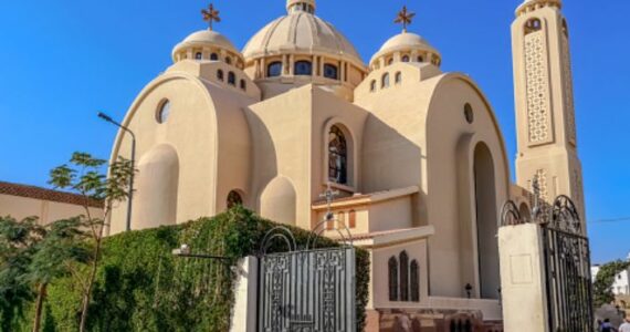 Cristãos celebram legalização de 191 igrejas e edifícios religiosos no Egito